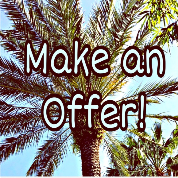 Meet your Posher, Natalie - Picture 1 of 2